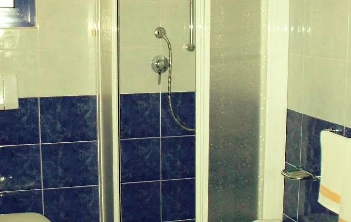 فندق Splendor 3*